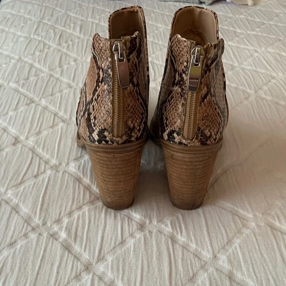 Steve Madden Brown Snakeskin Ankle Booties - Picture 5 of 7
